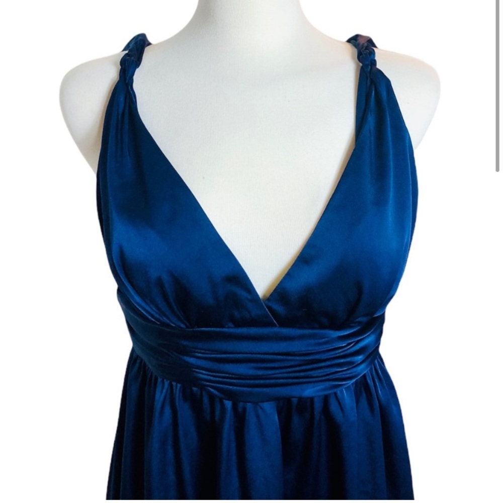 Calvin Klein 💐 Navy satin dress read description